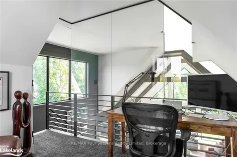 144 Alexandra Way Blue Mountains ON L9Y 0S3