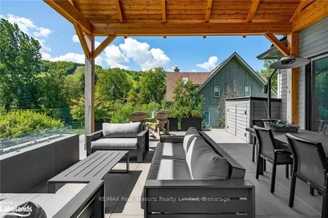 144 Alexandra Way Blue Mountains ON L9Y 0S3