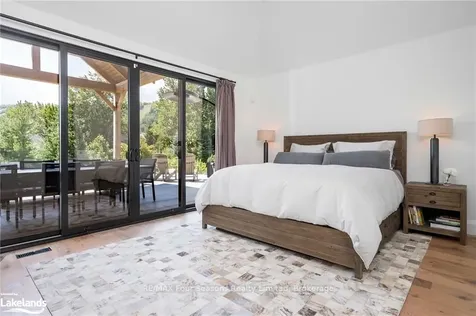 144 Alexandra Way Blue Mountains ON L9Y 0S3