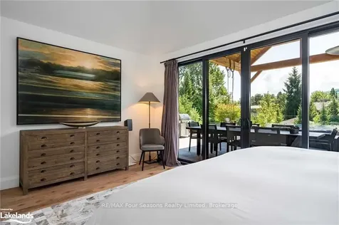 144 Alexandra Way Blue Mountains ON L9Y 0S3