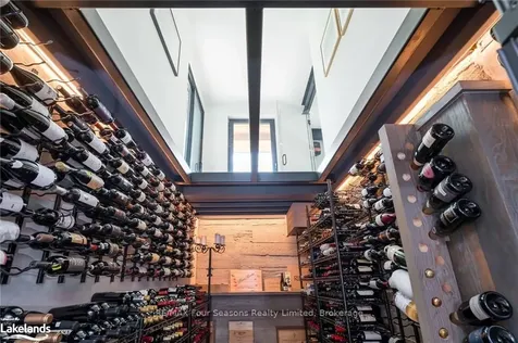 144 Alexandra Way Blue Mountains ON L9Y 0S3