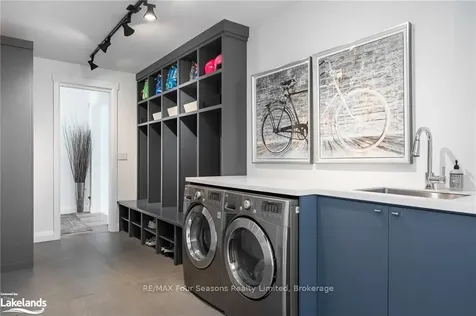 144 Alexandra Way Blue Mountains ON L9Y 0S3