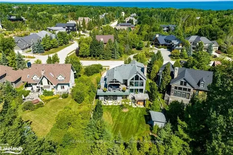 144 Alexandra Way Blue Mountains ON L9Y 0S3