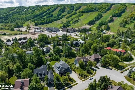 144 Alexandra Way Blue Mountains ON L9Y 0S3