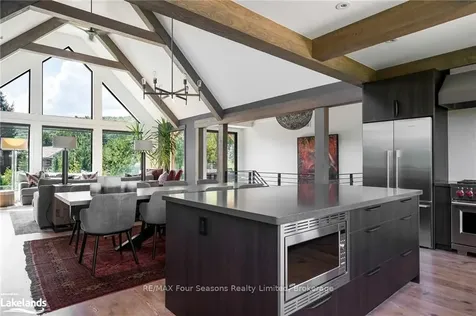 144 Alexandra Way Blue Mountains ON L9Y 0S3