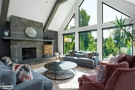 144 Alexandra Way Blue Mountains ON L9Y 0S3