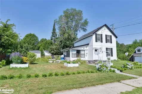 138 River Road Bracebridge ON P1L 1L8