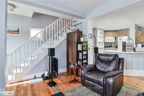 138 River Road Bracebridge ON P1L 1L8