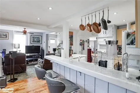 138 River Road Bracebridge ON P1L 1L8