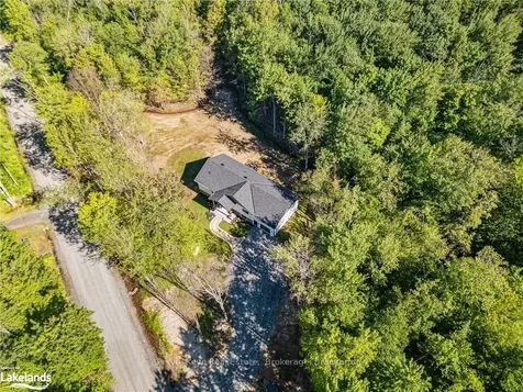 93 Summer Leigh Trail Huntsville ON P0B 1M0