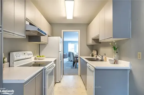 44 King William Street Huntsville ON P1H 1G3