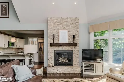 8 Street Andrews Circle Huntsville ON P1H 1L9