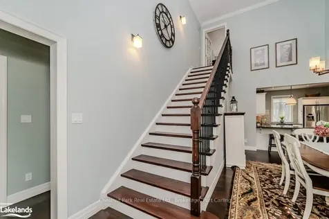 8 Street Andrews Circle Huntsville ON P1H 1L9