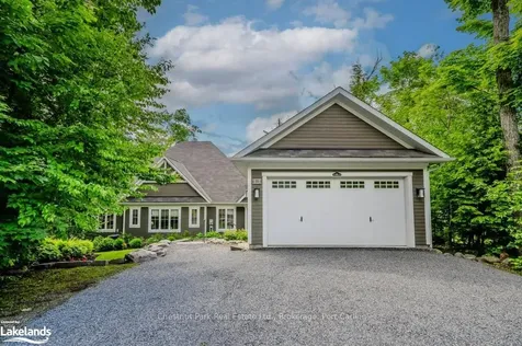 8 Street Andrews Circle Huntsville ON P1H 1L9