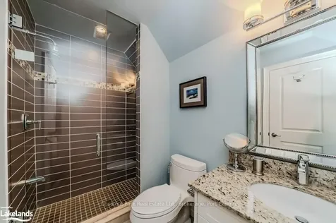8 Street Andrews Circle Huntsville ON P1H 1L9