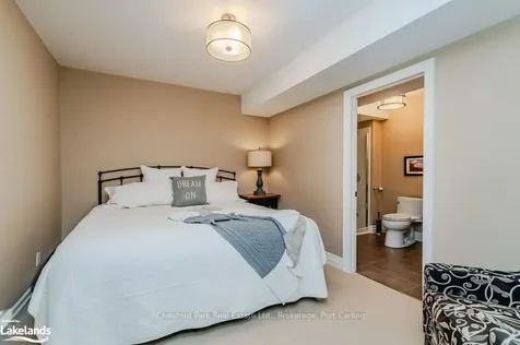 8 Street Andrews Circle Huntsville ON P1H 1L9