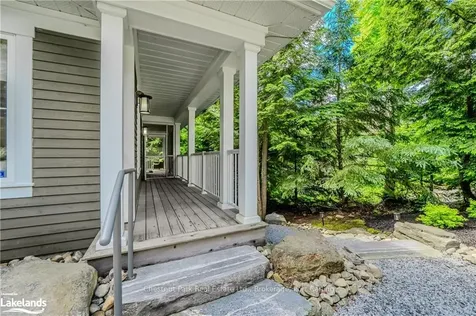 8 Street Andrews Circle Huntsville ON P1H 1L9