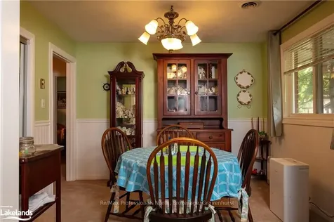 150 Lofty Pines Crescent Gravenhurst ON P1P 1M6