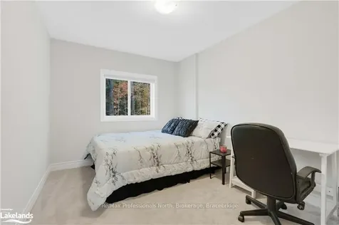 33 Nicole Park Court N/a Bracebridge ON P1L 1W9