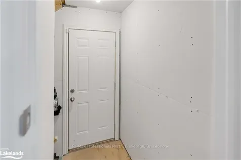 33 Nicole Park Court N/a Bracebridge ON P1L 1W9