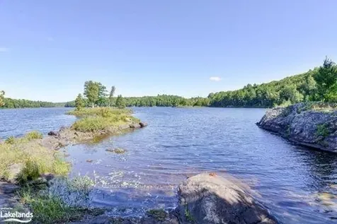 44 Bell Lake Road Mcdougall ON P2A 2W9