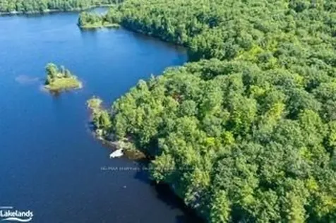 44 Bell Lake Road Mcdougall ON P2A 2W9