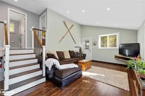 17 Ridgeway Drive Carling ON P0G 1G0