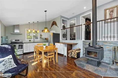 17 Ridgeway Drive Carling ON P0G 1G0