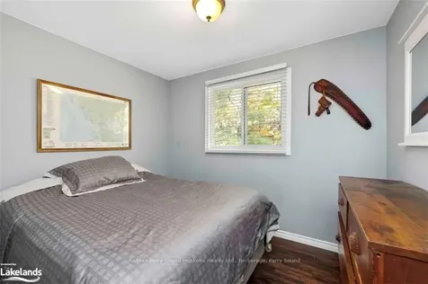 17 Ridgeway Drive Carling ON P0G 1G0