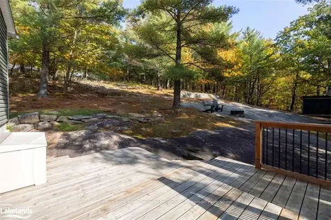 17 Ridgeway Drive Carling ON P0G 1G0