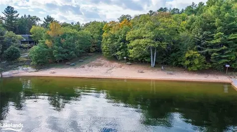 17 Ridgeway Drive Carling ON P0G 1G0