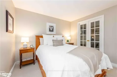 223 Woodland Drive Huntsville ON P1H 1A6
