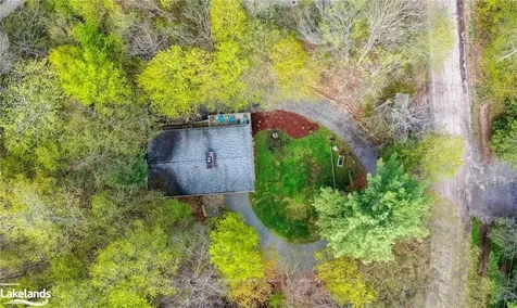 223 Woodland Drive Huntsville ON P1H 1A6