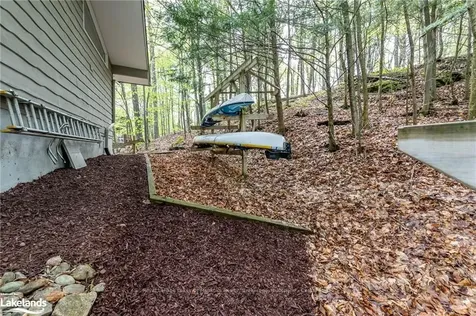 223 Woodland Drive Huntsville ON P1H 1A6