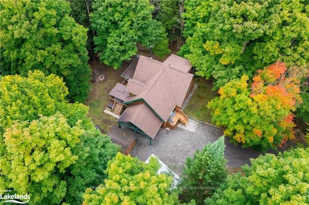 238 Woodland Drive Huntsville ON P1H 1A6