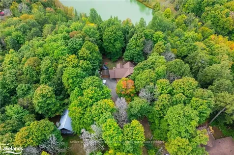 238 Woodland Drive Huntsville ON P1H 1A6