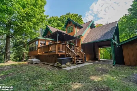238 Woodland Drive Huntsville ON P1H 1A6