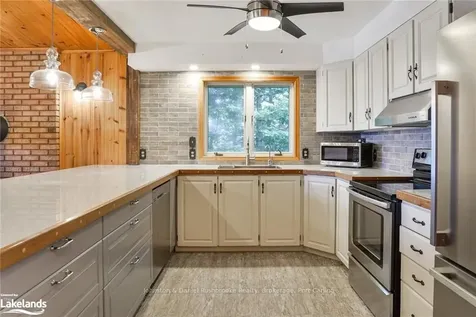 1036 Phyllimar Lane N/a Muskoka Lakes ON P0B 1J0