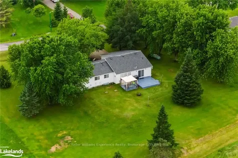 60 Hillside Drive Georgian Bay ON L0K 1S0