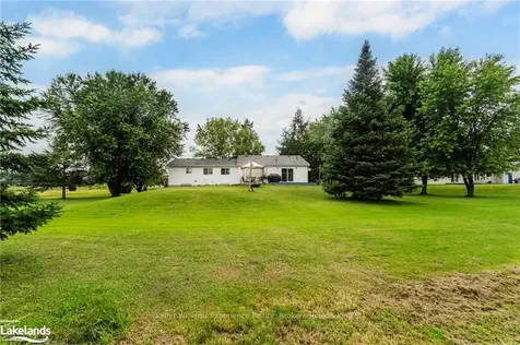 60 Hillside Drive Georgian Bay ON L0K 1S0