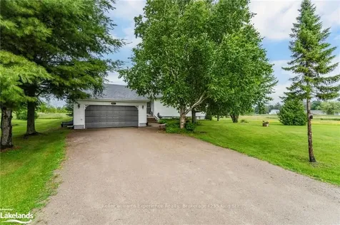 60 Hillside Drive Georgian Bay ON L0K 1S0