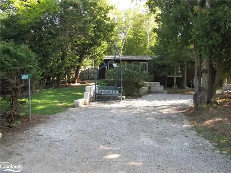 609 3rd Avenue N South Bruce Peninsula ON N0H 2G0