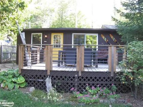 609 3rd Avenue N South Bruce Peninsula ON N0H 2G0