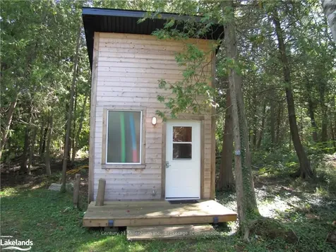 609 3rd Avenue N South Bruce Peninsula ON N0H 2G0