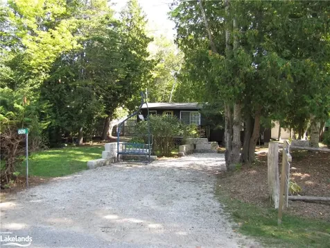 609 3rd Avenue N South Bruce Peninsula ON N0H 2G0