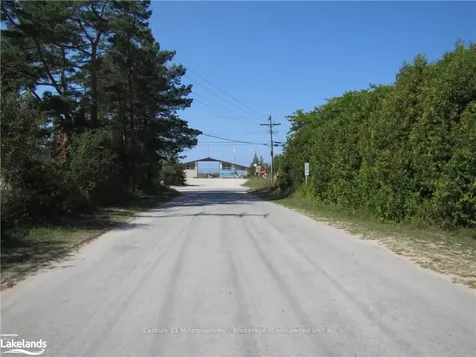 609 3rd Avenue N South Bruce Peninsula ON N0H 2G0