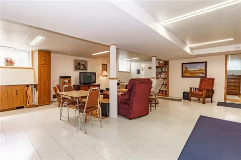 1533 Matthiasville Road Bracebridge ON P1L 1X1