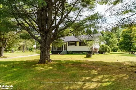 1533 Matthiasville Road Bracebridge ON P1L 1X1