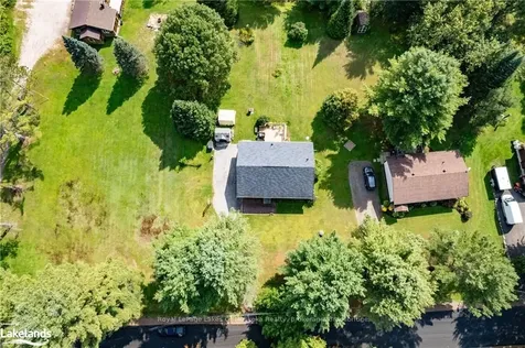 1533 Matthiasville Road Bracebridge ON P1L 1X1