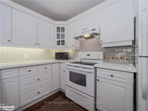 24 Ontario Street Bracebridge ON P1L 2H5